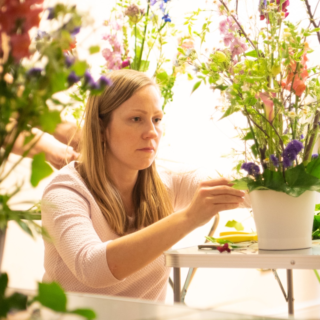Brigitte is a warm, approachable teacher. She gave us good instructions and suggestions and I learned a lot about different flowers and floral arrangements. Time just flew by and I thoroughly enjoyed it!